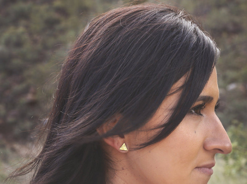 18k yellow vermeil triangle crosshatched stud earrings earrings Amanda K Lockrow 